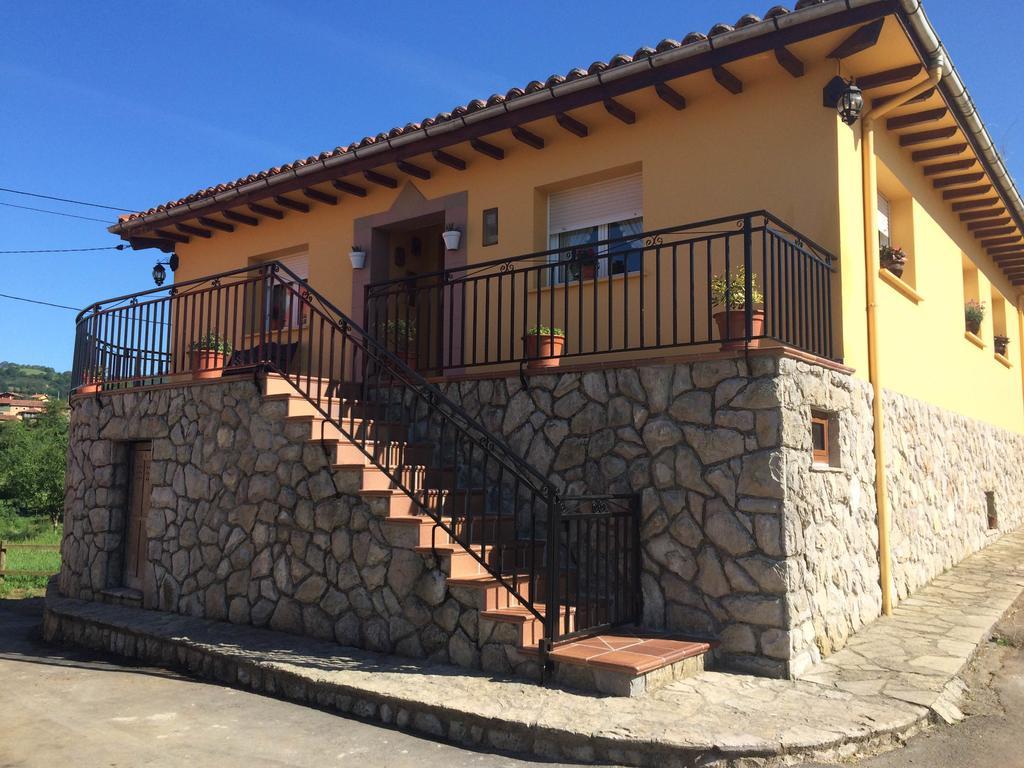 Casa Mariana Guest House Llames de Parres Exterior photo